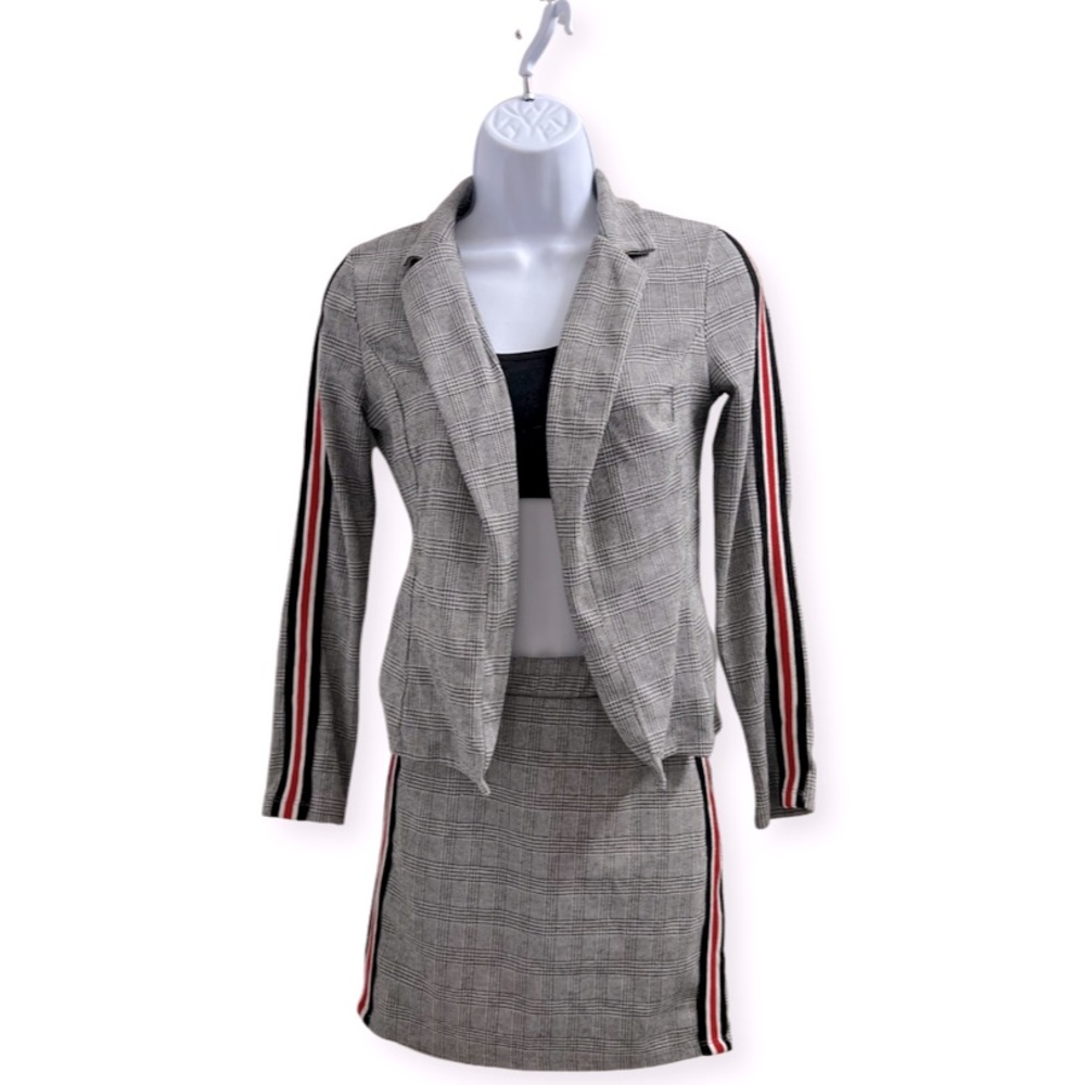 Fashion Nova Blazer & Skirt matching set